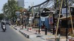 Semrawutnya Trotoar Depan Stasiun Bekasi