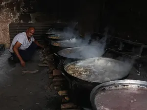 Situasi di Gaza saat Komunikasi Terputus - Kekurangan Bahan Bakar
