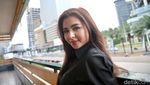 5 Potret Selebgram Thya Sethya Kini Jualan Nasi
