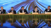 Direktur Utama Bank Mandiri Darmawan Junaidi menjelaskan, capaian ini didukung oleh laju pertumbuhan positif dari kredit dan dana pihak ketiga (DPK).