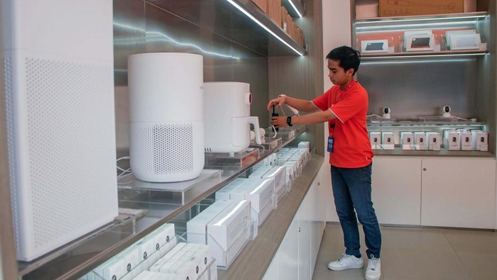 Xiaomi Hadirkan Flagship Experience Store Pertamanya di Indonesia Xiaomi hadirkan Xiaomi Flagship Experience Store pertamanya di Indonesia. Lokasinya berada di kawasan Pantai Indah Kapuk 2.