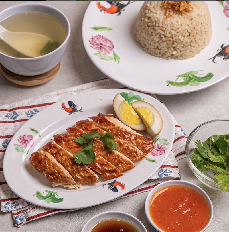 5 Restoran Peranakan Ini Punya Nasi Lemak hingga Nasi Hainan Enak