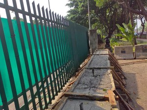 Selain Beton Permanen Akses Hotel Sultan, PPKGBK Somasi Karyawan Indobuildco