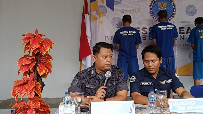 Anggota pemberantasan BNNK Bogor Bripka Bayu (Rizky Adha-detikcom)