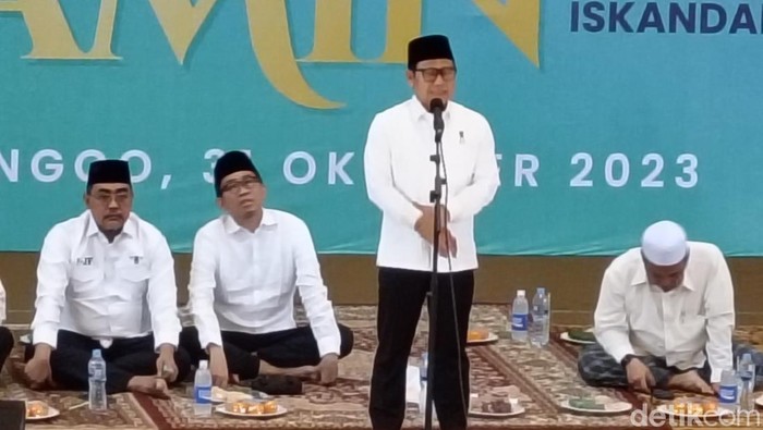 Cak Imin bertemu dengan ribuan kiai kampung di Probolinggo