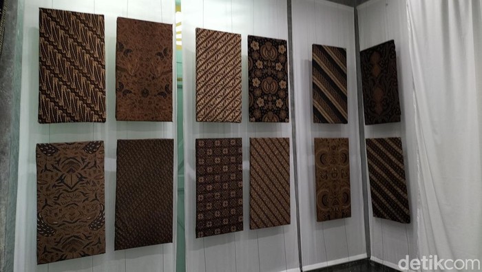 Display Pameran Angsukayana Batik Mangkunegaran 2023.