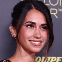 Melansir detikSport, wanita 35 tahun itu telah bekerja sama dengan beberapa merek dan perusahaan olah raga termasuk Adidas dan Stella McCartney. Antonella juga punya lebih dari 37,4 juta pengikut di Instagram. Foto: dok. Instagram @queen.anto