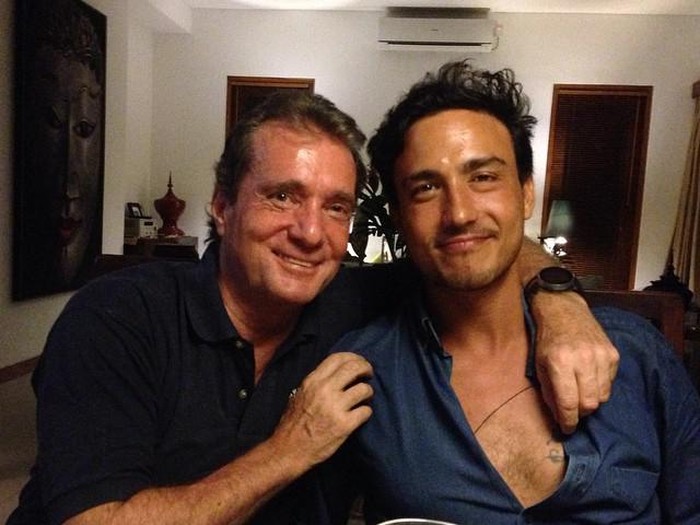 hamish daud hanish daud dan bapak sambungnya.