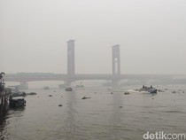 Asap Karhutla Masuk Palembang, BMKG: Kualitas Udara Tidak Sehat