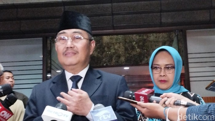 Ketua MKMK, Jimly Asshiddiqie, mengaku menerima banyak laporan masalah yang dihadapi dalam perkara dugaan pelanggaran etik oleh sembilan hakim MK. (Brigitta Belia/detikcom)