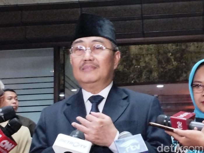 Ketua MKMK, Jimly Asshiddiqie, mengaku menerima banyak laporan masalah yang dihadapi dalam perkara dugaan pelanggaran etik oleh sembilan hakim MK. (Brigitta Belia/detikcom)