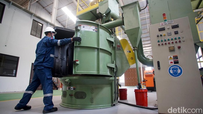 Kurangi Impor, PT Katup Operasikan Pabrik Cikarang Senilai U$12 Juta Perusahaan valve (katup) khusus industri minyak dan gas (migas) serta pertambangan PT Katup Industri Indonesia mengoperasikan pabrik pertama di Cikarang, Jawa Barat, Selasa (31/10/2023) senilai 12 juta dollar AS.