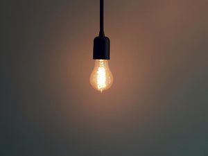 Perlukah Matikan Lampu Saat Meninggalkan Ruangan? Ini Anjurannya