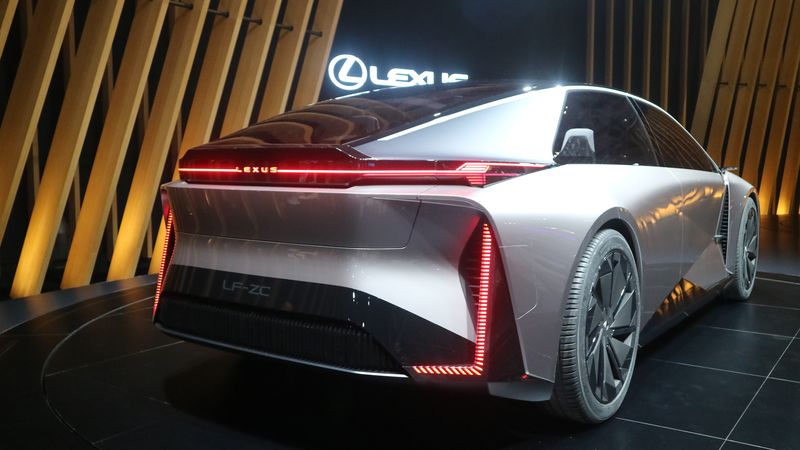 Mobil listrik konsep Lexus