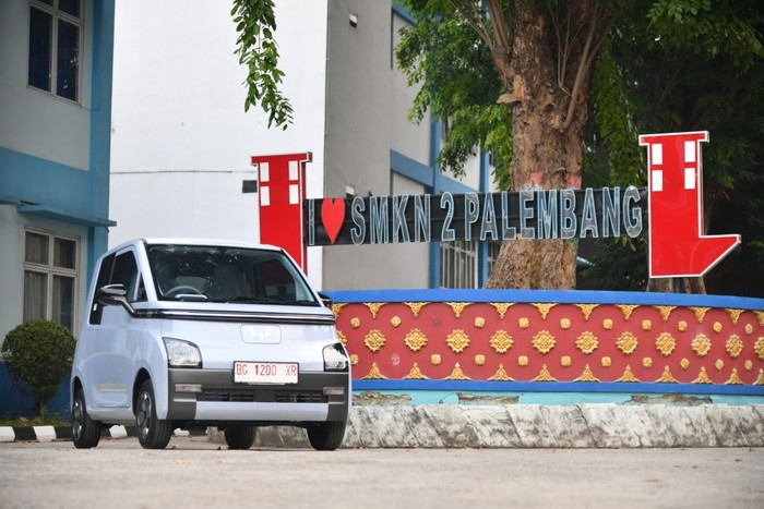 Mobil listrik SMKN 2 Palembang dari Presiden Jokowi