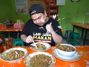 5 Kuliner Legendaris Rekomendasi Nex Carlos, Brongkos hingga Bihun Bebek