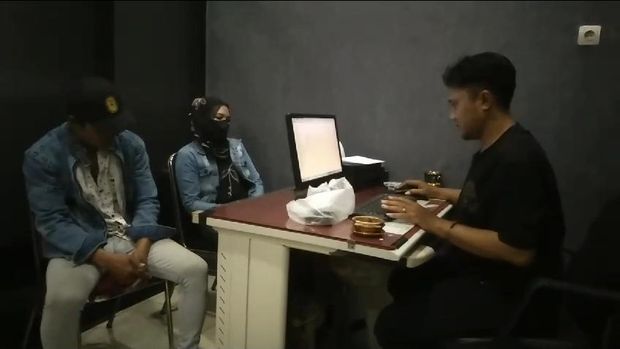 Pasangan selingkuh Mojokerto