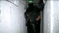 Membersihkan dan meruntuhkan terowongan-terowongan tersebut akan menjadi sangat penting jika Israel berupaya membubarkan Hamas. Namun, pertempuran di daerah perkotaan yang padat penduduknya dan bergerak di bawah tanah dapat menghilangkan beberapa keunggulan teknologi militer Israel dan memberikan keunggulan bagi Hamas, baik di atas maupun di bawah tanah. (REUTERS)