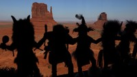 Taman ini melestarikan cara hidup Suku Navajo.  