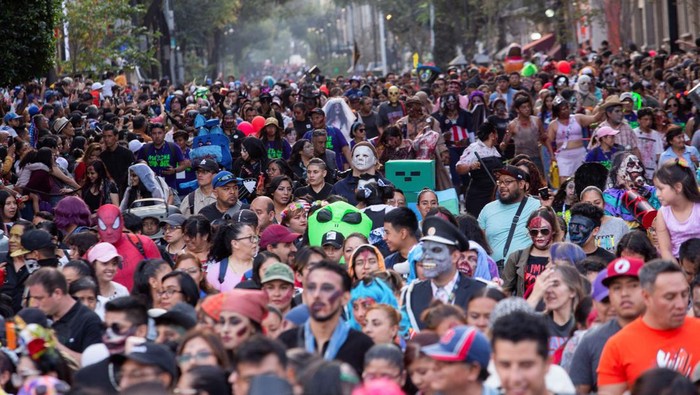 People attend the annual Zombie Walk in Mexico City, Mexico October 21, 2023. REUTERS/Quetzalli Nicte-Ha