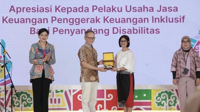 Allianz Indonesia kembali membuktikan wujud komitmennya dalam upaya akselerasi peningkatan indeks literasi dan inklusi keuangan masyarakat Indonesia secara berkelanjutan.