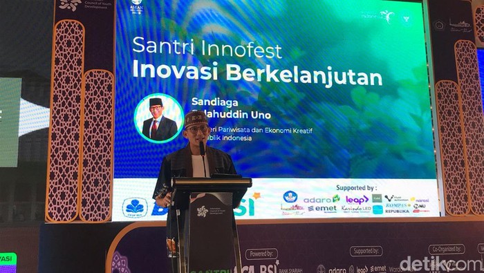 Sandiaga Salahuddin Uno di acara Santri Innofest 2023