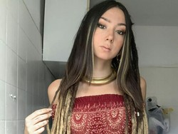 Foto Shani Louk, Influencer yang Sempat Hilang Dalam Serangan Hamas Kini Tewas