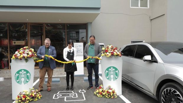 SPKLU Fast Charging di Lebak Bulus.