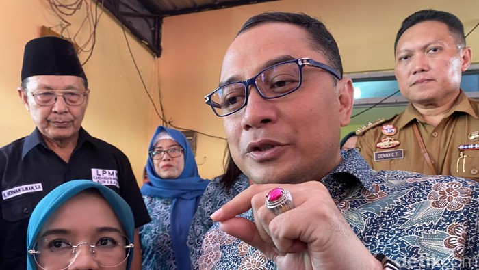 Wali Kota Surabaya Eri Cahyadi