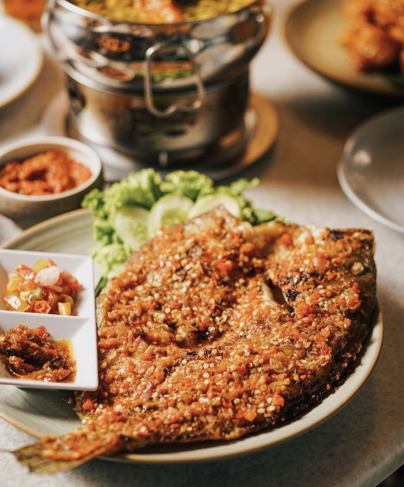 5 Restoran Manado yang Nyaman, Menunya Rahang Tuna hingga Nasi Kuning Cakalang