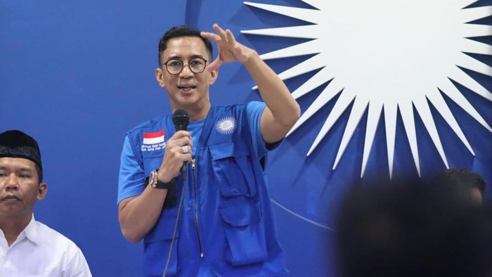 Anggota Komisi I DPR RI Fraksi PAN Ahmad Rizki Sadig