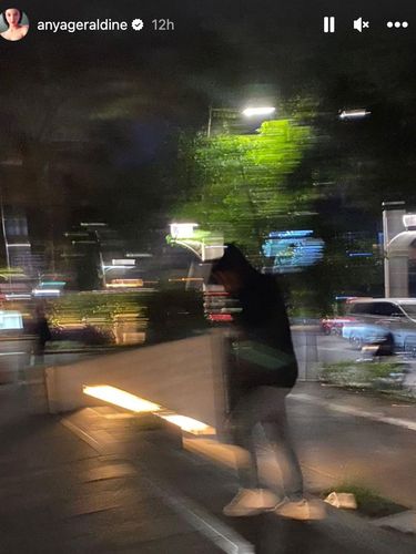 Anya Geraldine bicara soal ada penguntit yang mengikutinya.