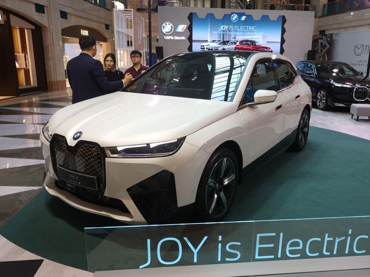 BMW Indonesia Pamer Teknologi Unggulan Mobil Listriknya