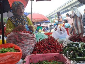 Jelang Ramadan, Harga Cabai Merah dan Ayam di Palembang Melonjak!
