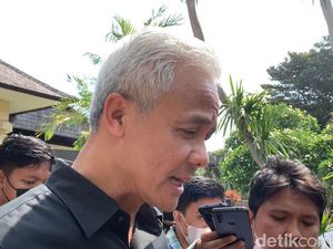 Ganjar soal Pencopotan Balihonya: Kalau Melanggar, Silakan