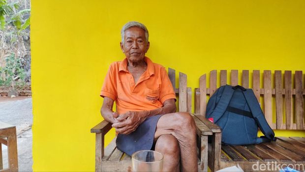 Generasi ke-6 pewaris Cupu Panjala, Dwijo Sumarto.