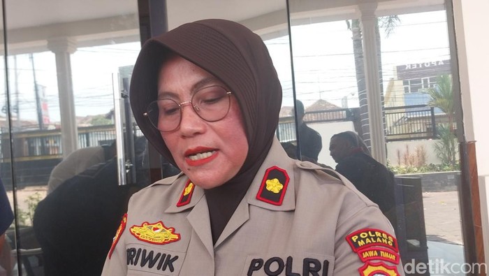 Kapolsek Dau Kompol Triwik Winarni