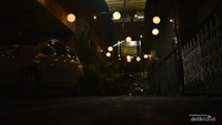 Suasana gang yang dihiasi lampion Jepang.