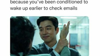 Alarm, dibutuhkan tapi ketika dengar suaranya langsung bete. Foto: Instagram/corporate_millennial_memes