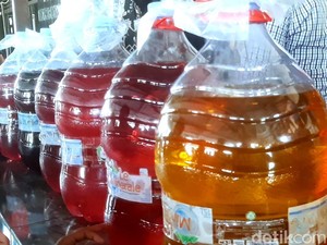 Tukang Servis Kipas Nyambi Racik-Edaran Miras Oplosan di Karawang