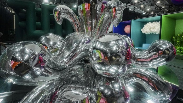 Nostalgia Masa Anak-anak di Museum Balon New York Inflatable tents called