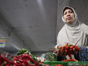 Pedasnya Harga Cabai Rawit di Bandung, Tembus Rp100 Ribu/Kg