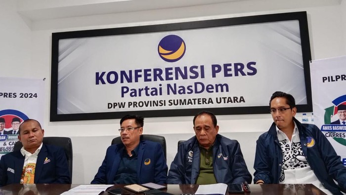 Pengurus NasDem Sumut saat memberikan keterangan terkait kedatangan Anies Baswedan