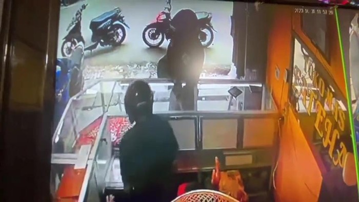 Perampokan toko emas di Penukal Abab Lematang Ilir (PALI).