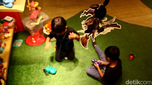 Bukannya Takut, Anak-anak Ini Malah Gembira ke Dental Care saat Halloween
