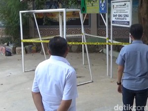 Ini Bekas Ledakan Bom Molotov di YPI Ibnu Sina Purwakarta