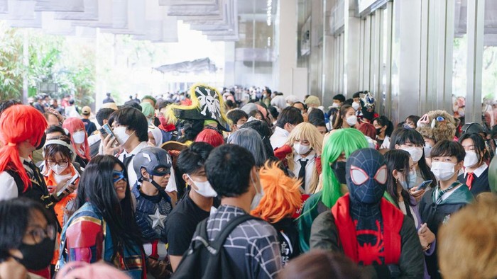 Indonesia Comic Con x DG Con 2023 mulai digelar tanggal 4-5 November mendatang. Banyak bintang tamu keren yang hadir, dan salah satunya seorang cosplayer kondang bernama Hakaosan.