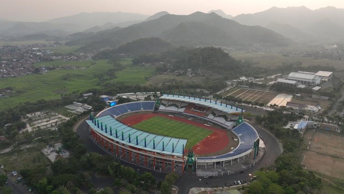 Stadion Jalak Harupat