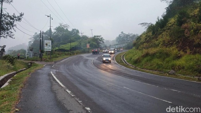 Tanjakan Emen di Subang