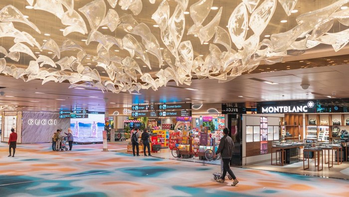 Penampakan Terminal 2 Bandara Changi yang baru dibuka kembali
